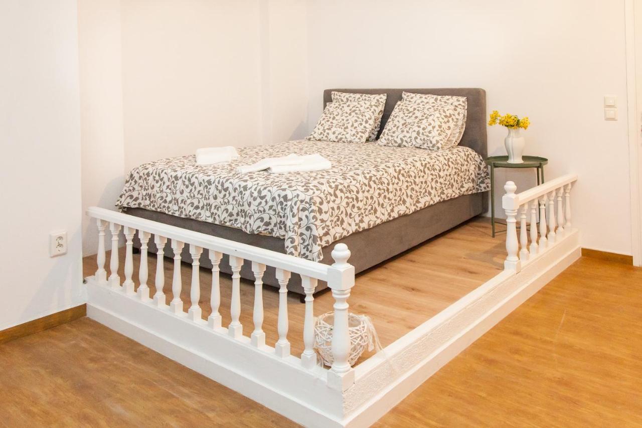 Glyfada Square Modern And Cozy Apartment Voúla Eksteriør bilde